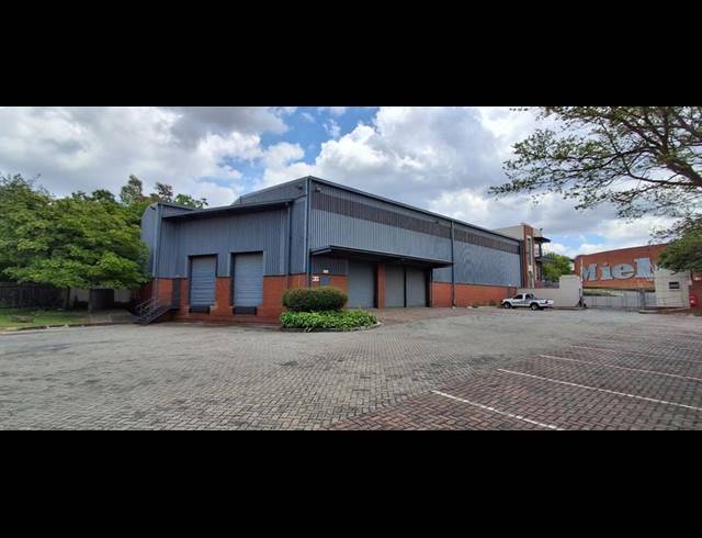INDUSTRIAL PROPERTY TO RENT IN BRYANSTON